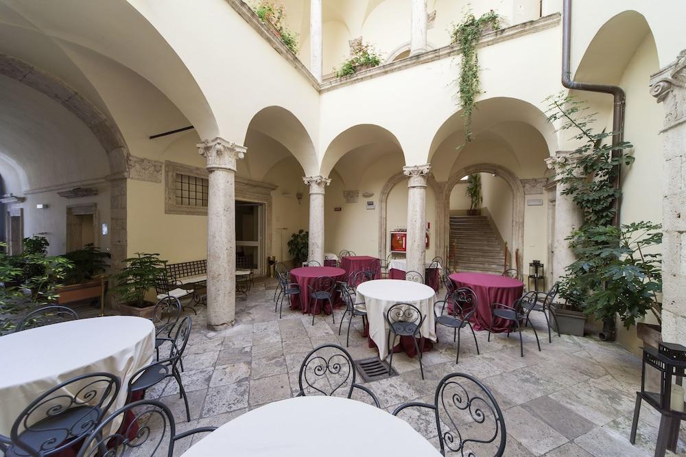 Palazzo Guiderocchi Hotel Ascoli Piceno Exterior foto